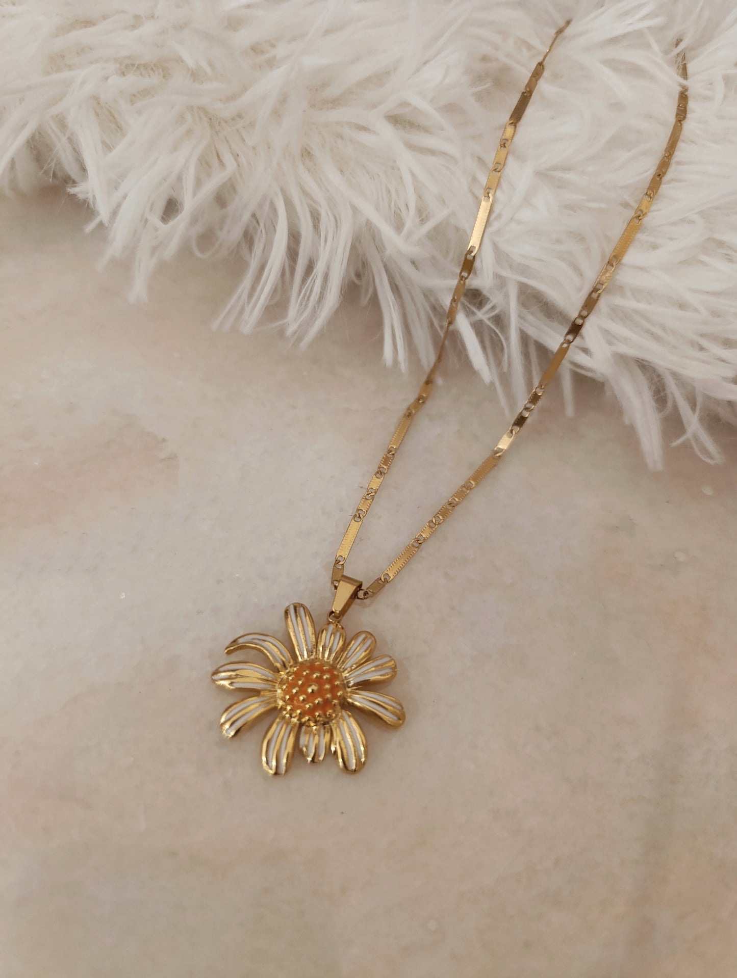 Ατσάλινο κολιέ!