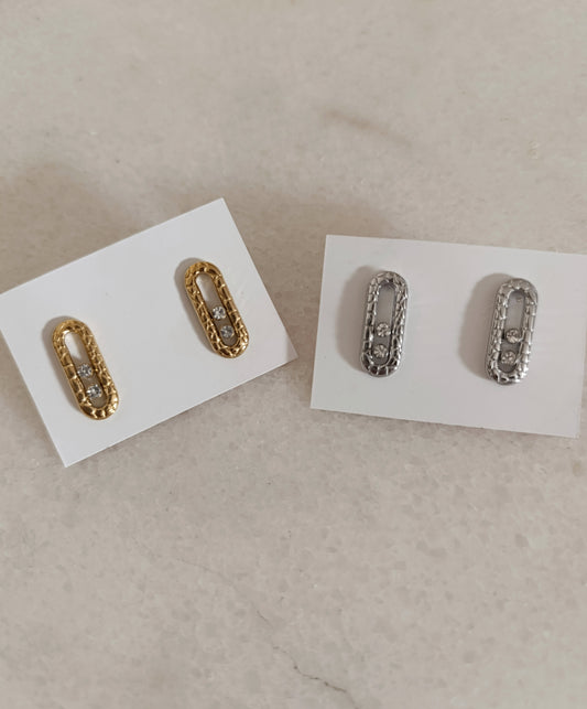 Ατσάλινα σκουλαρίκια!