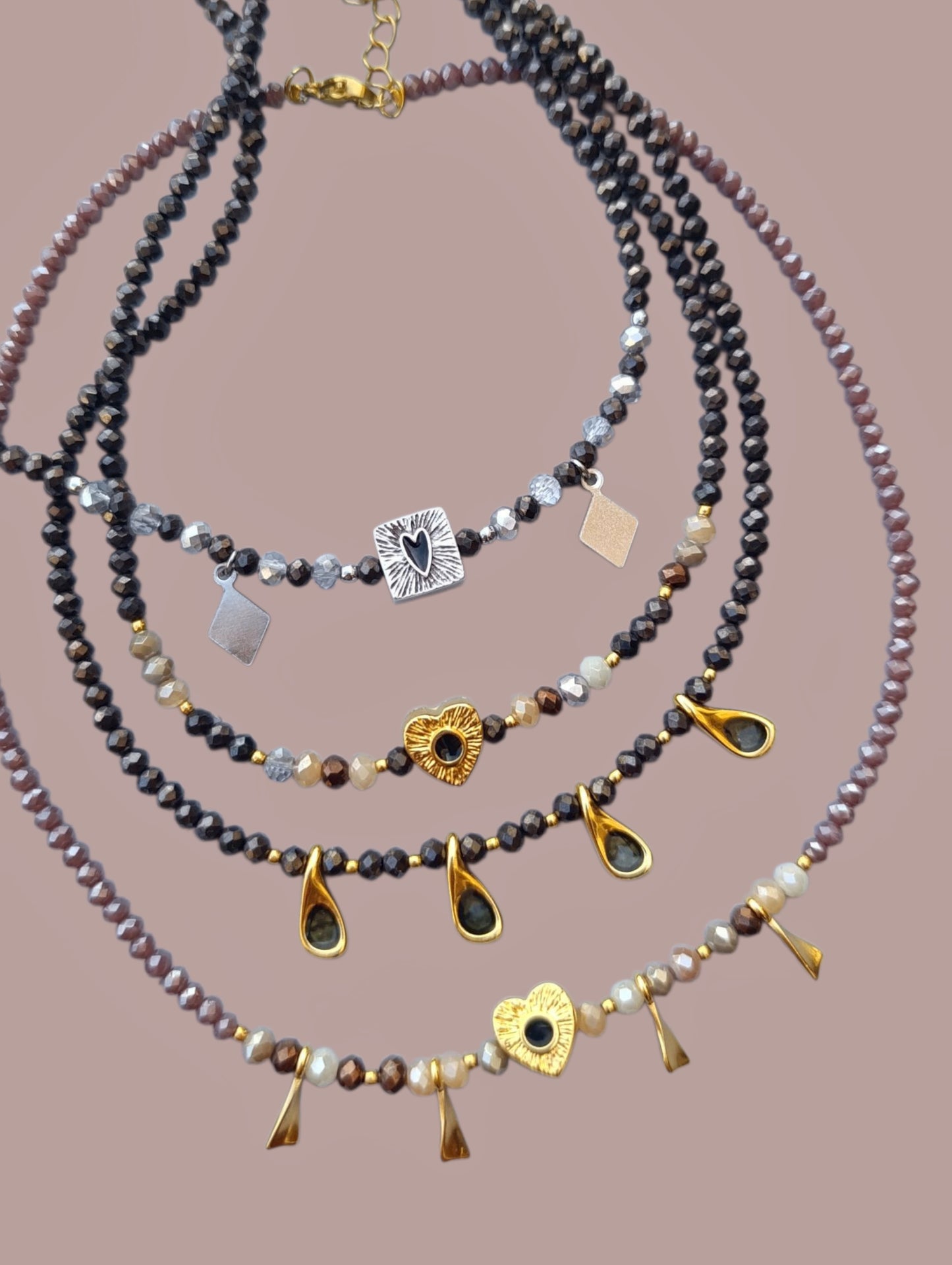 Κρυστάλλινα κολιέ!